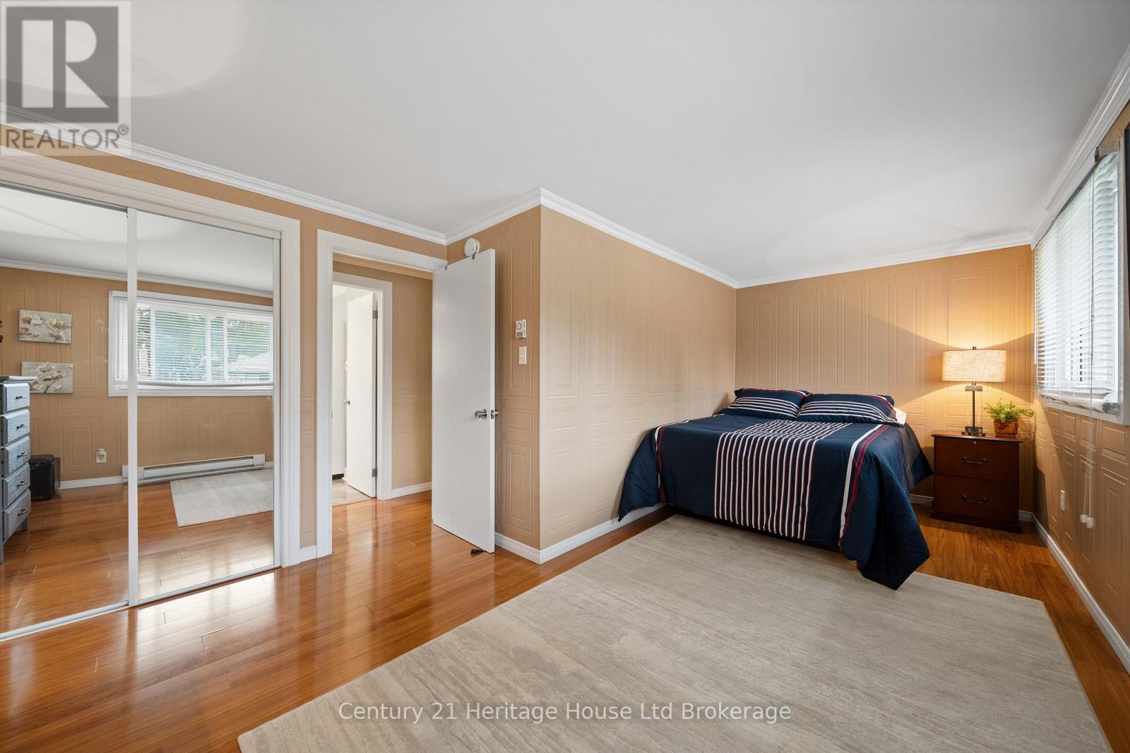 462 RIVERCREST DRIVE - 20