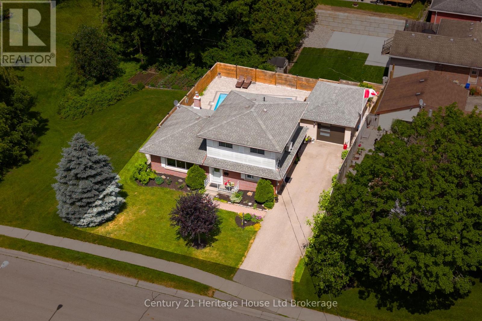 462 RIVERCREST DRIVE - 5