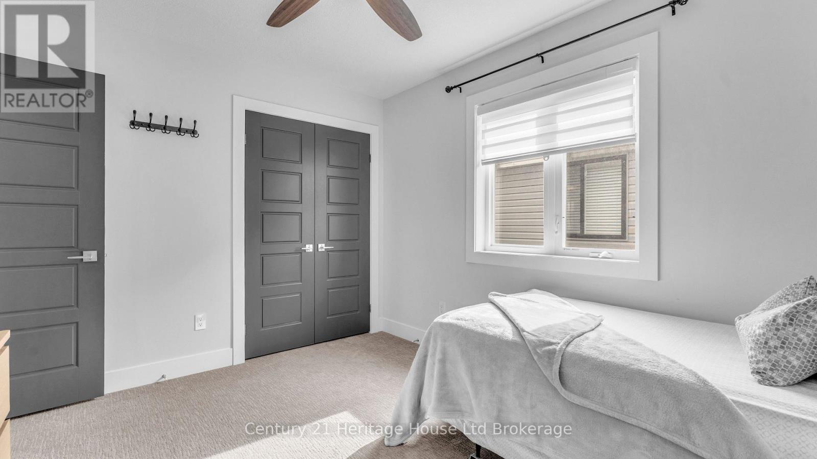 1411 SANDBAR STREET - 21