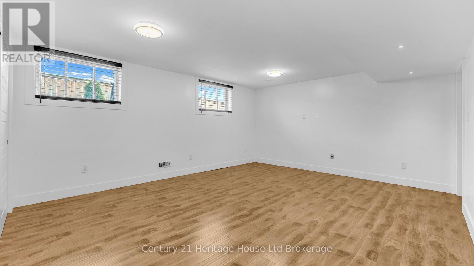 1411 SANDBAR STREET - 36