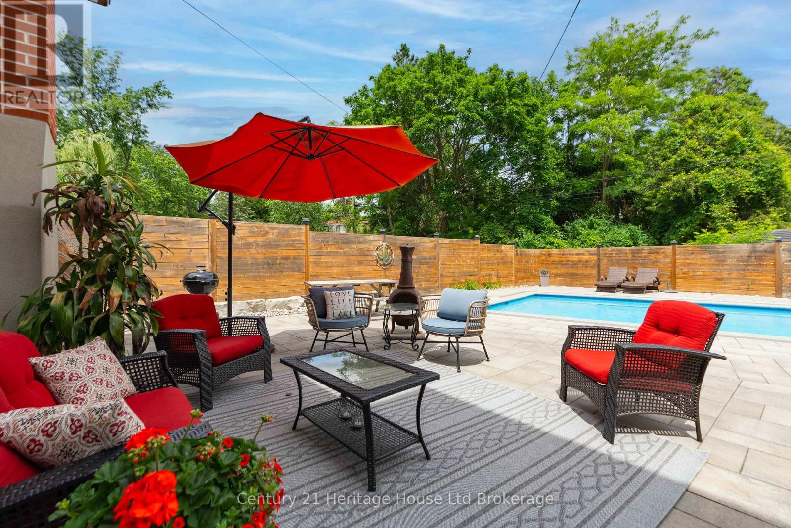 462 RIVERCREST DRIVE - 45