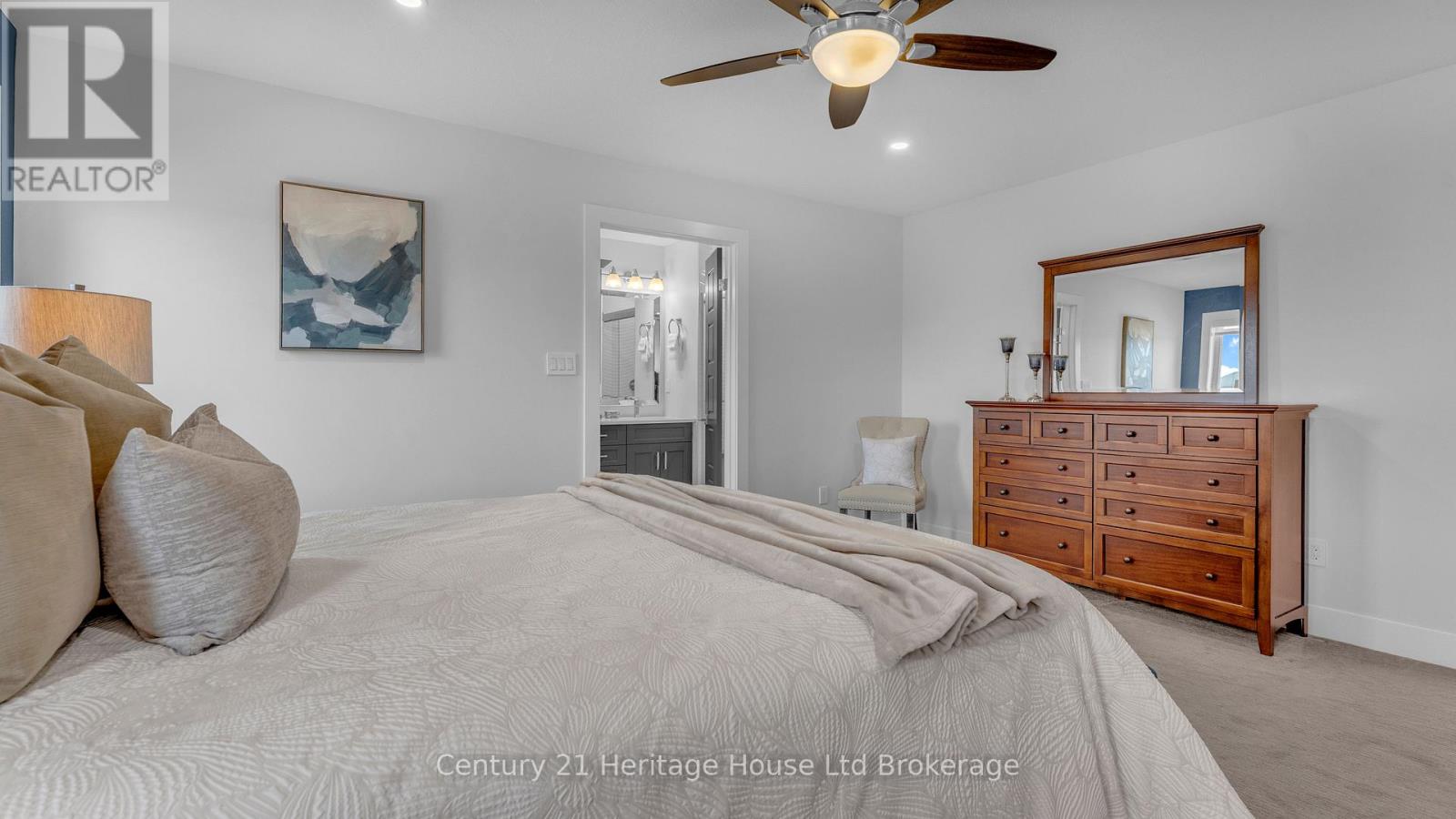 1411 SANDBAR STREET - 27
