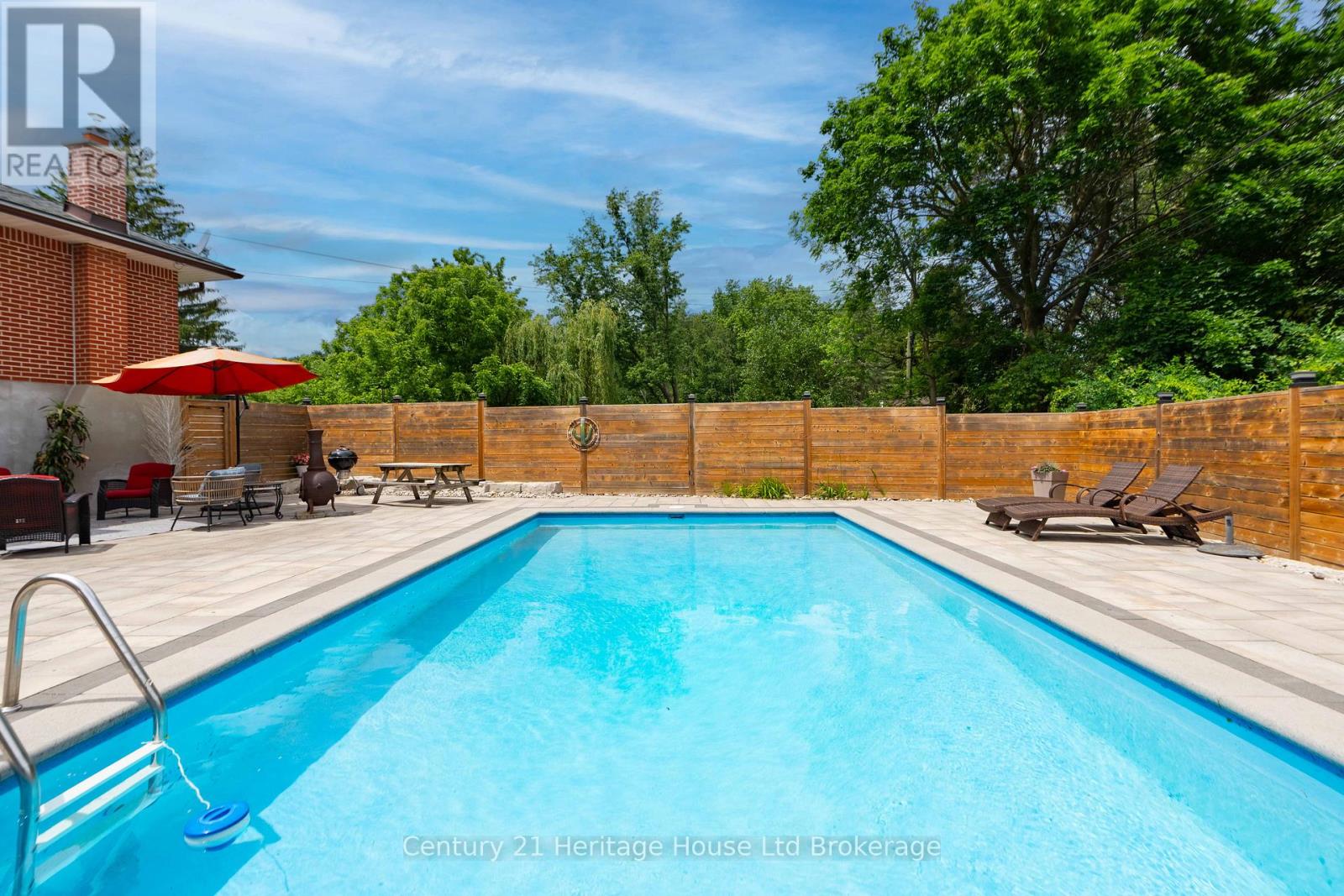 462 RIVERCREST DRIVE - 41