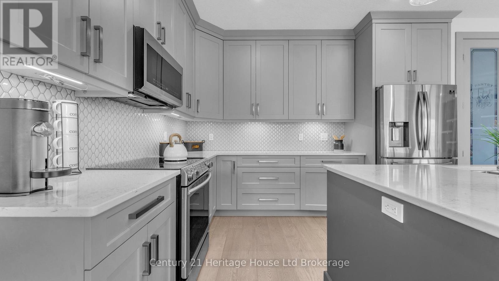 1411 SANDBAR STREET - 6