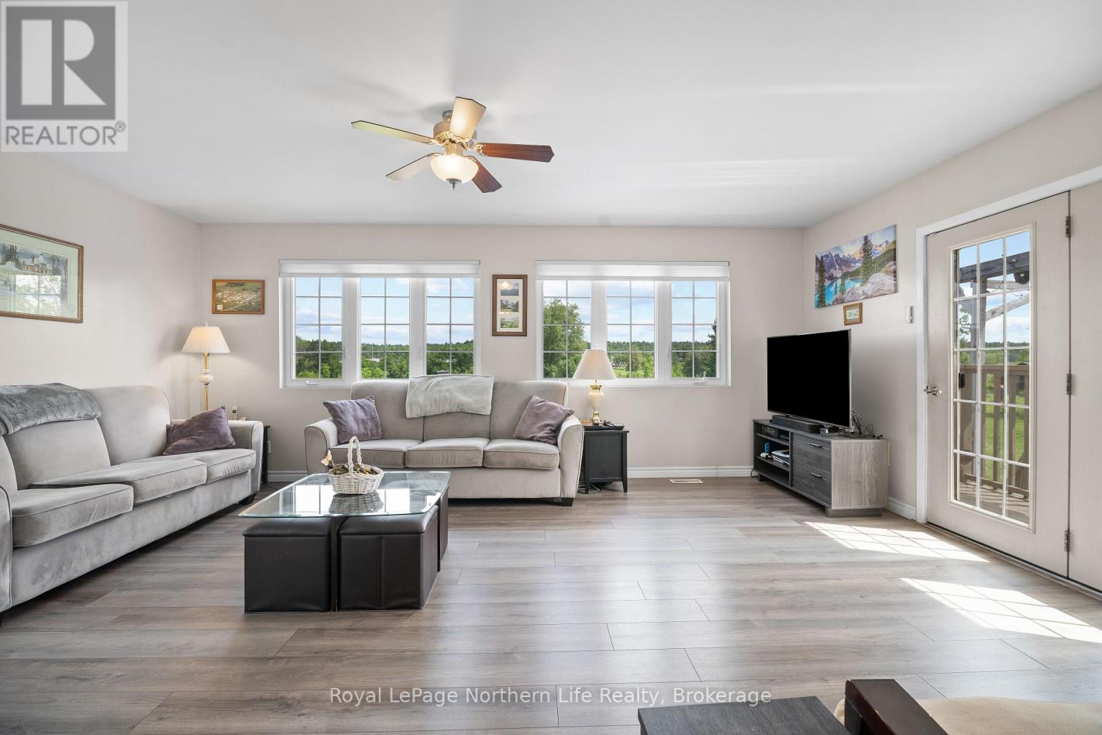 845 OLIVIER ROAD - 39