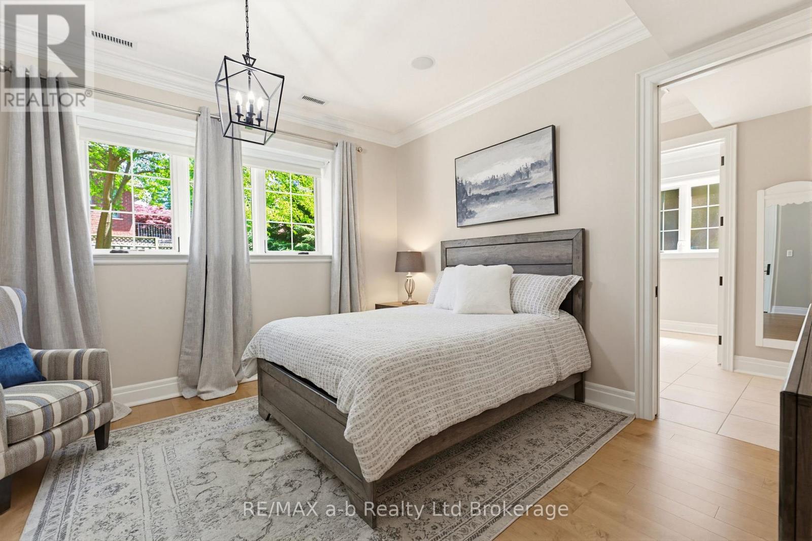 44 YEAGER AVENUE - Image 35