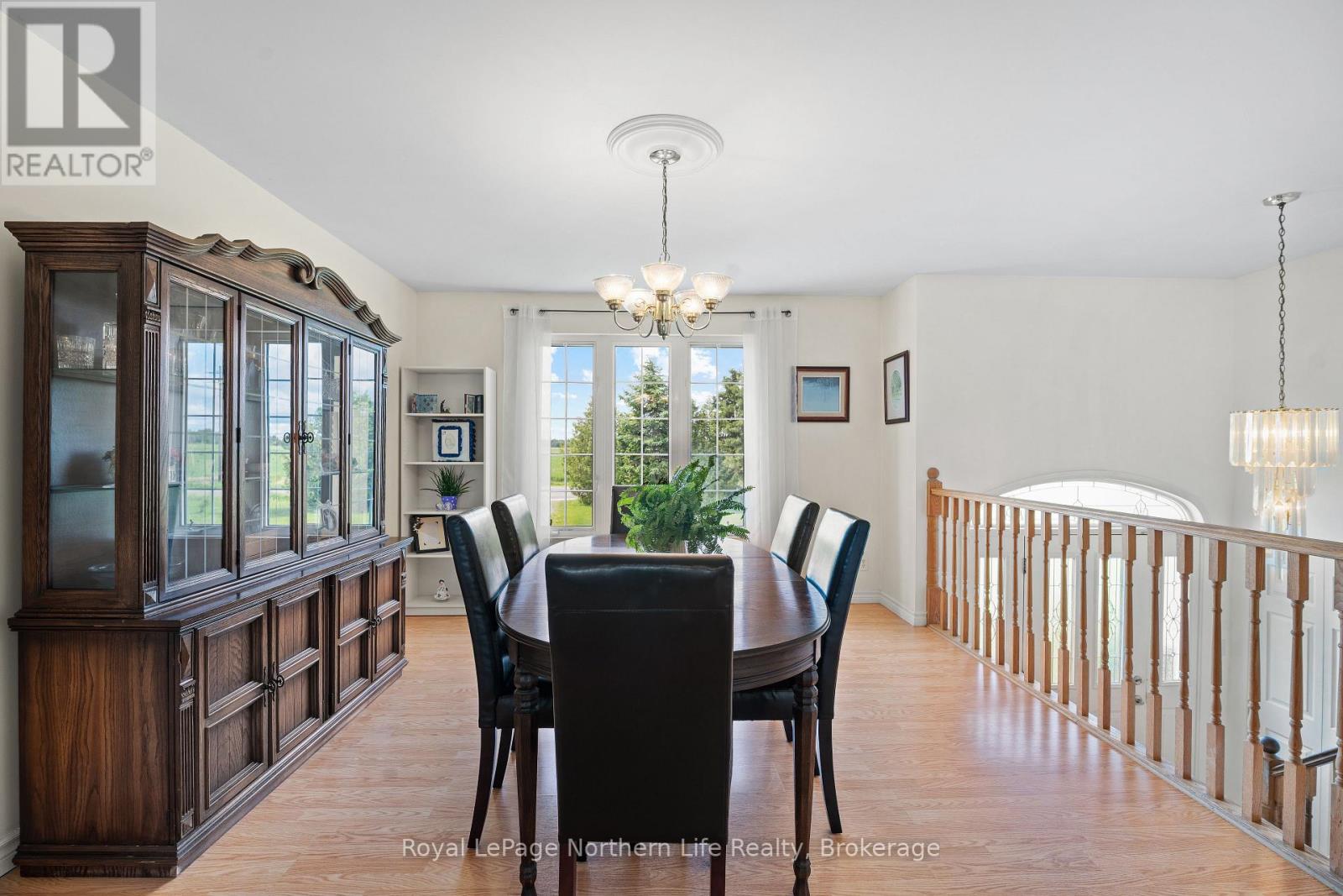 845 OLIVIER ROAD - 36