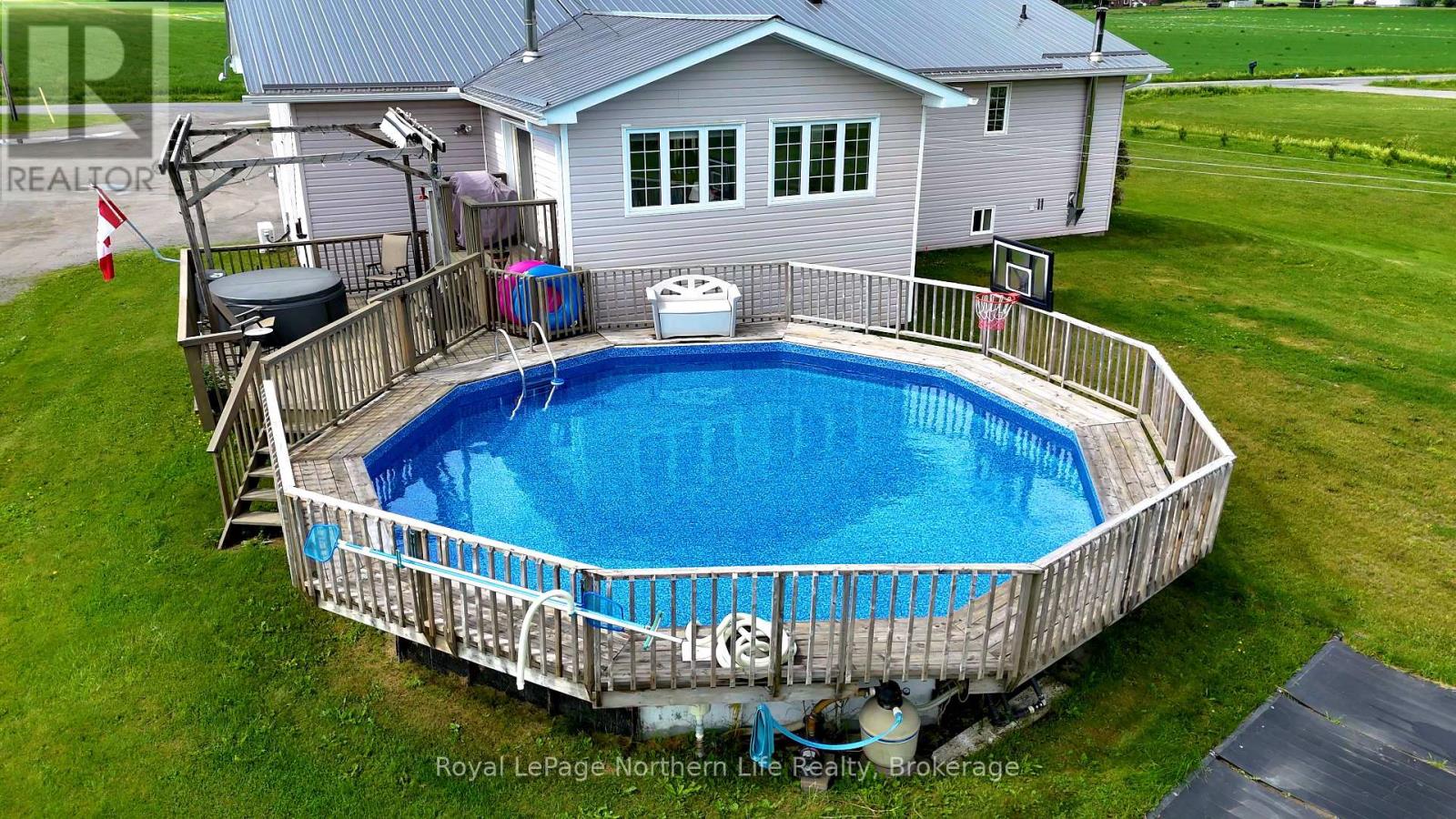845 OLIVIER ROAD - 10