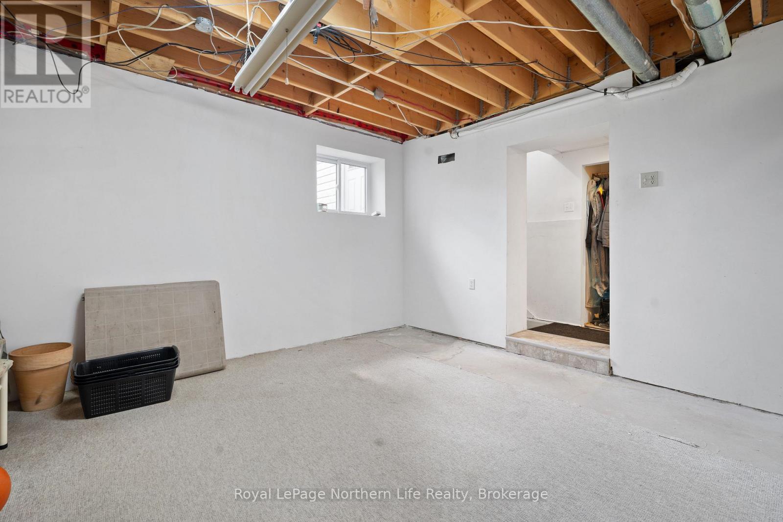 845 OLIVIER ROAD - 23