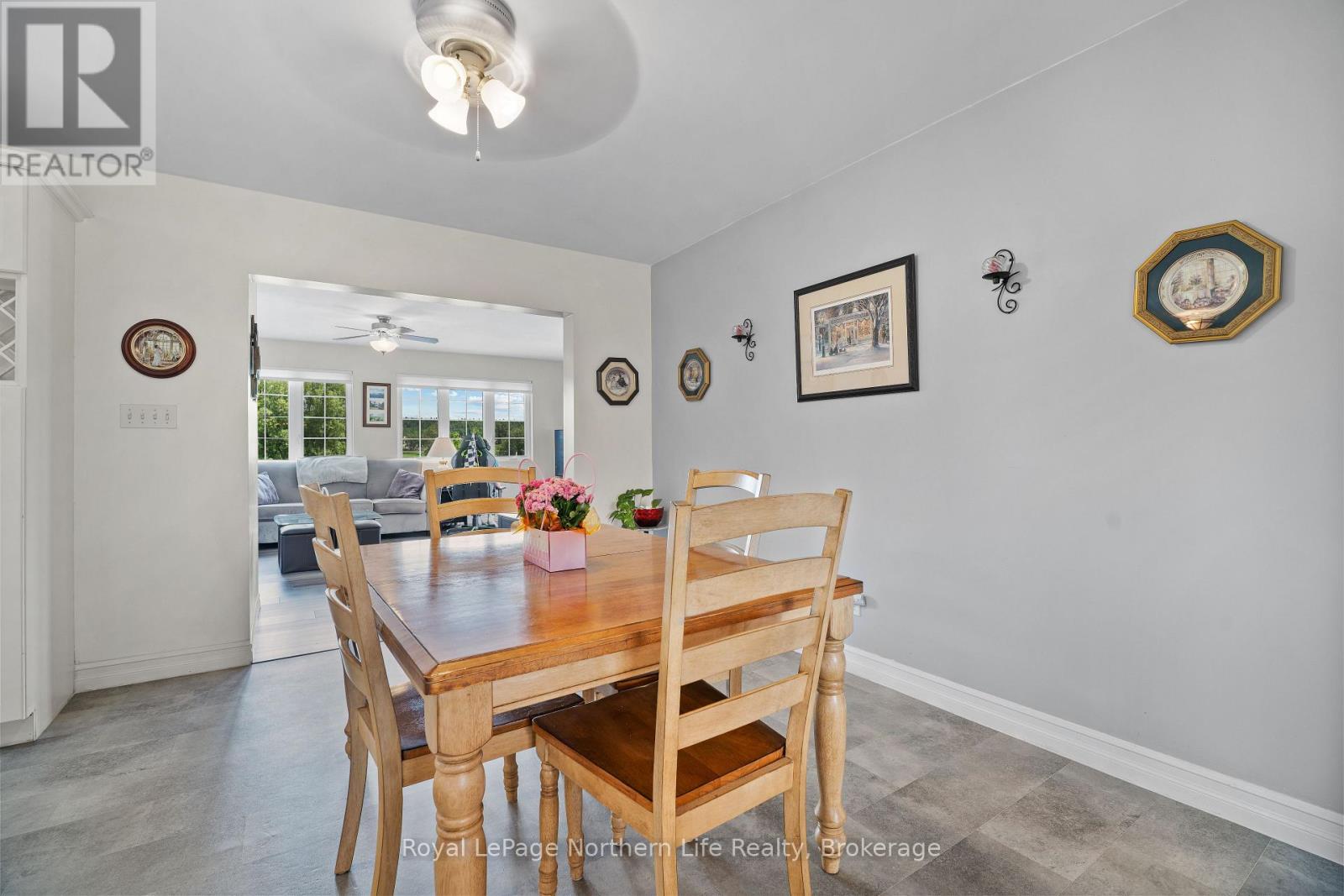 845 OLIVIER ROAD - 38