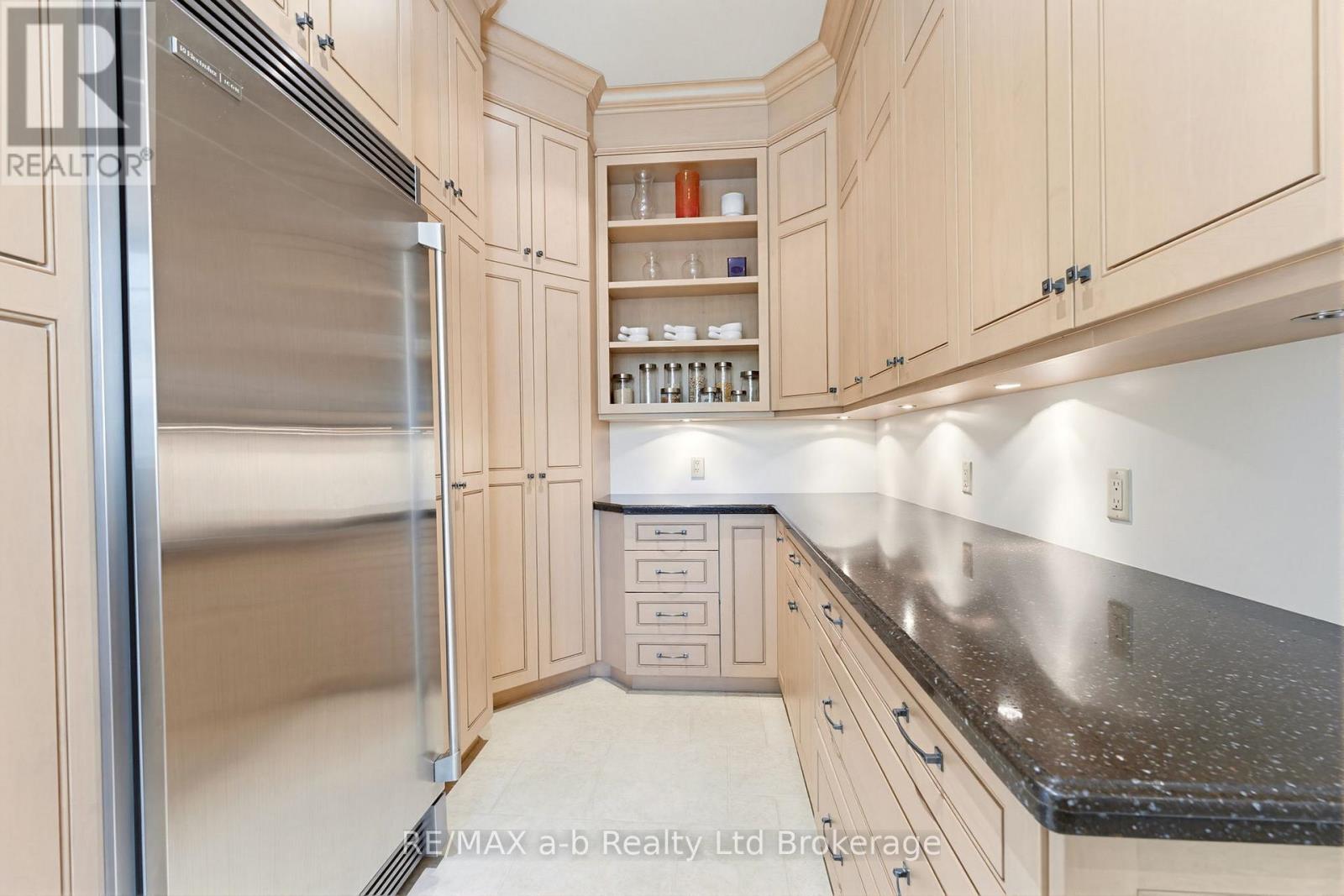 44 YEAGER AVENUE - Image 24