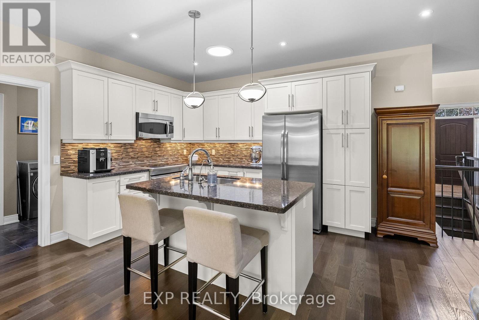 6 CREEKSIDE DRIVE - 12
