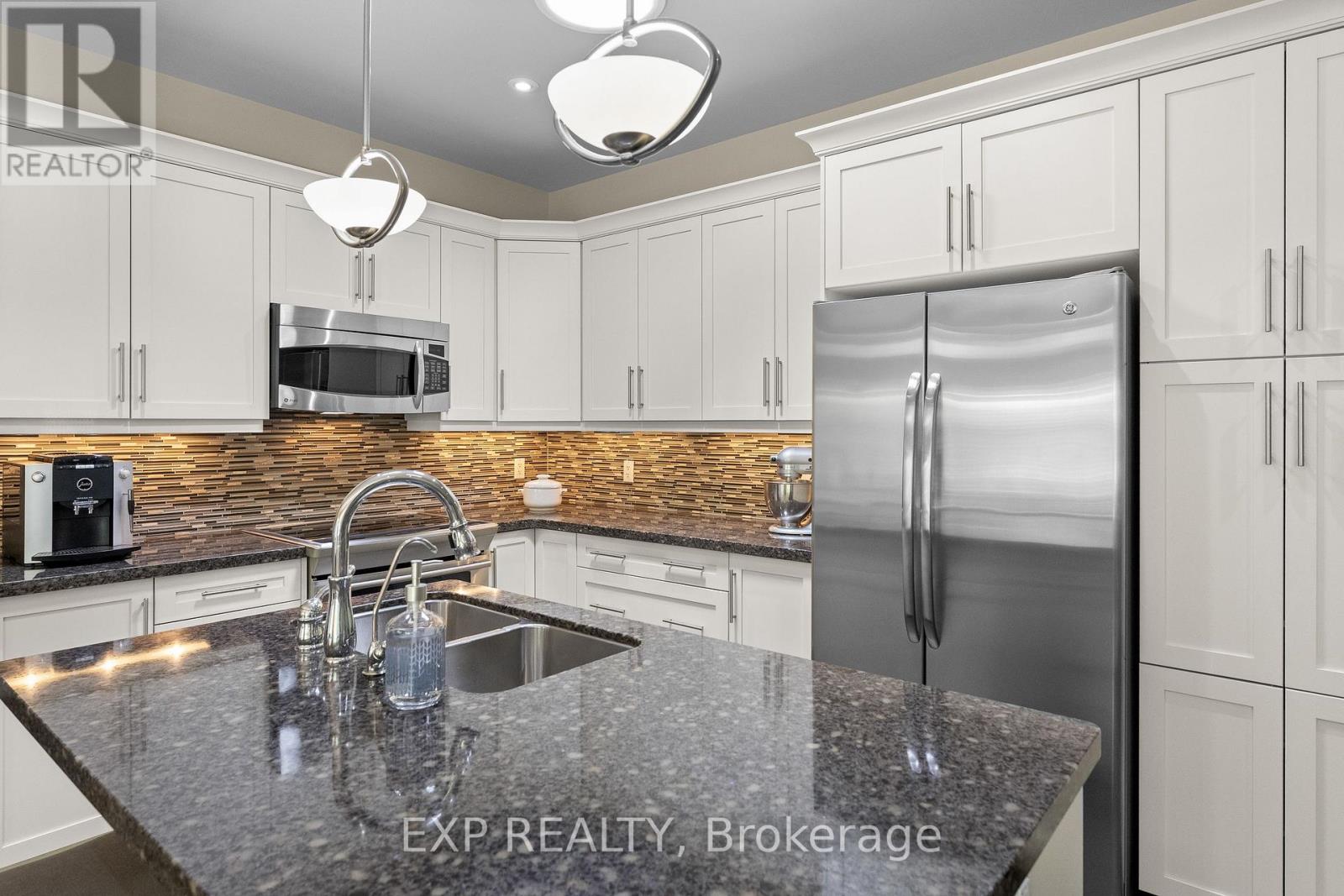 6 CREEKSIDE DRIVE - 13