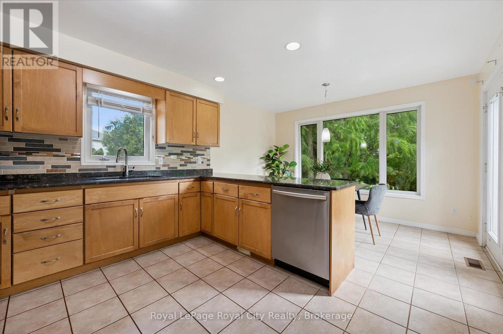 73 WAXWING CRESCENT - 11
