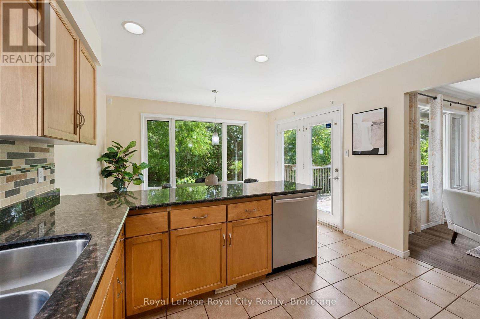 73 WAXWING CRESCENT - 14