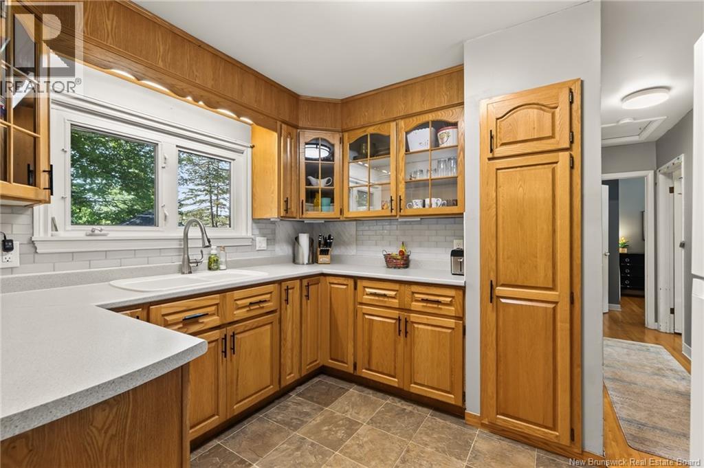 142 Athabaska Avenue - 18