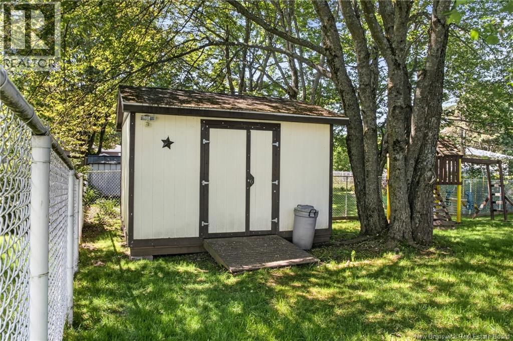 142 Athabaska Avenue - 6