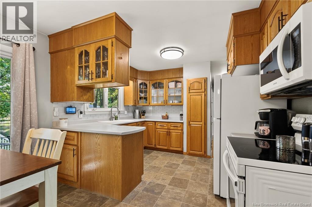 142 Athabaska Avenue - 17
