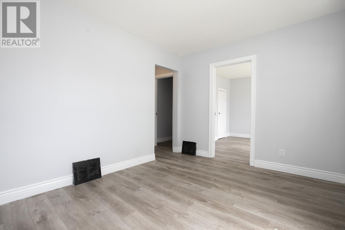 150 Henrietta AVE - 14
