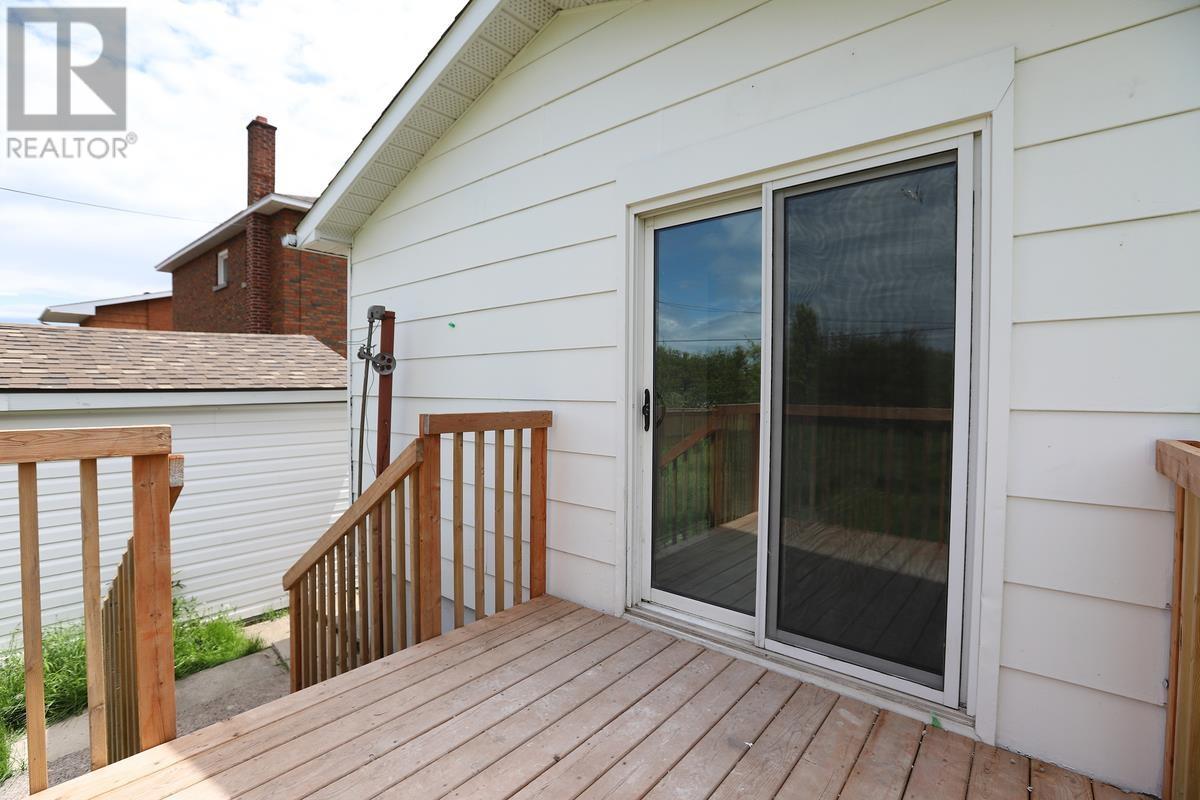 150 Henrietta AVE - 10