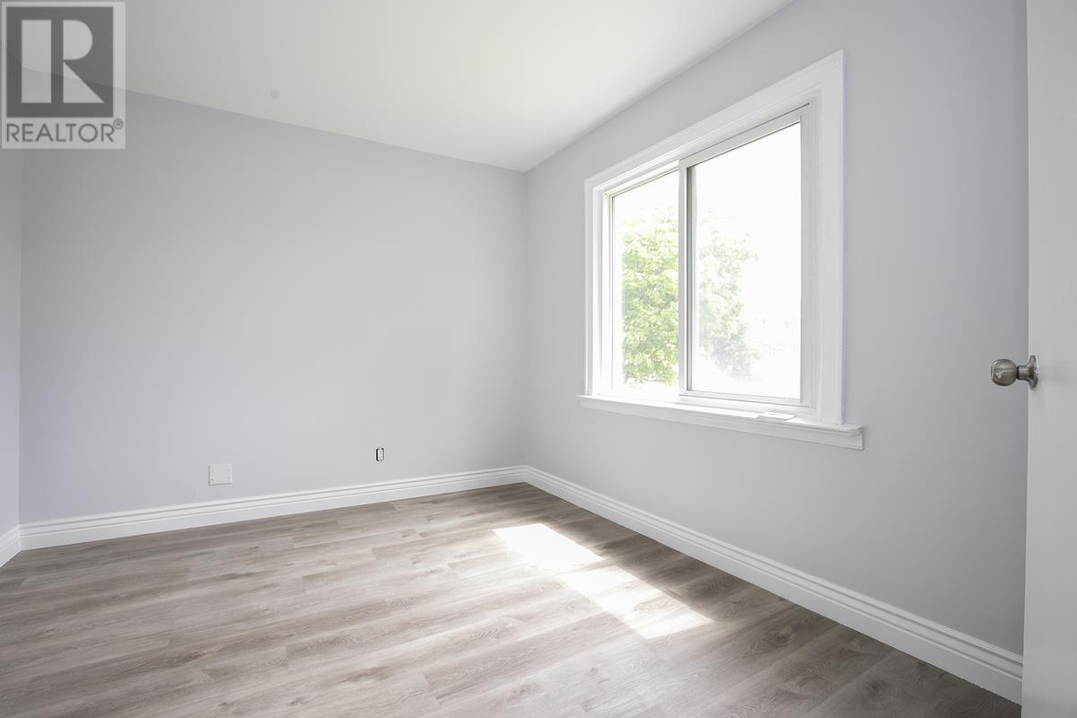 150 Henrietta AVE - 16
