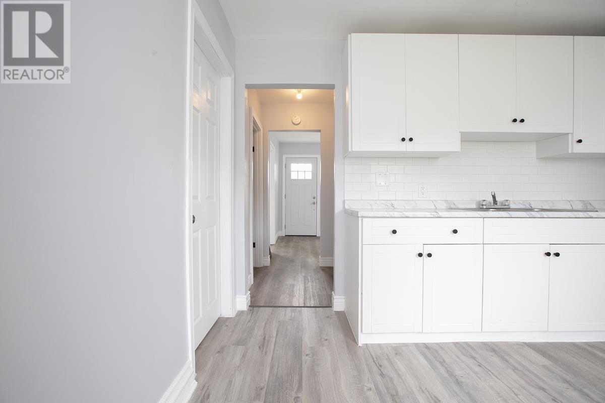 150 Henrietta AVE - 21