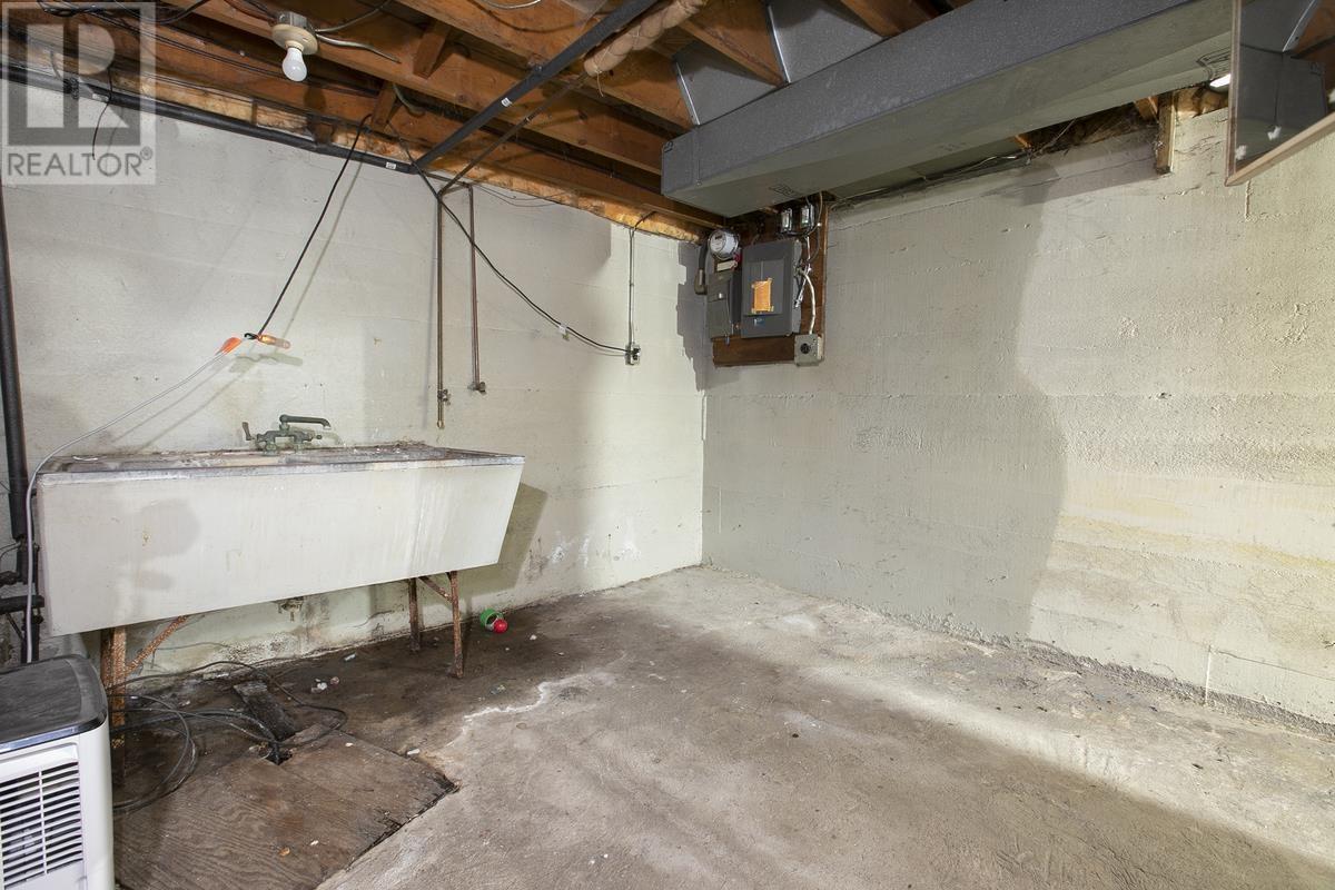 150 Henrietta AVE - 32