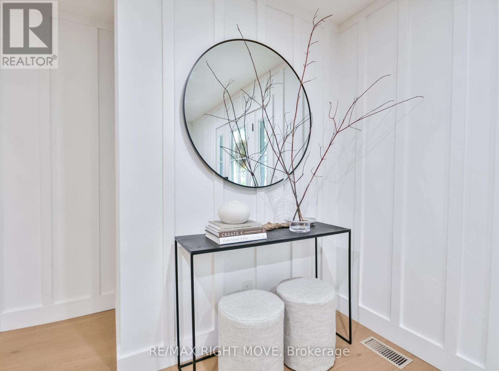 407 BAY STREET - Image 29