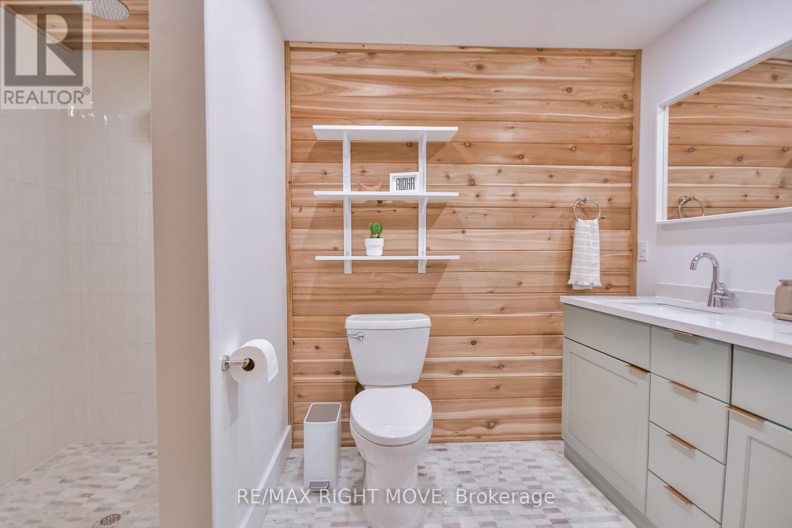 407 BAY STREET - Image 39