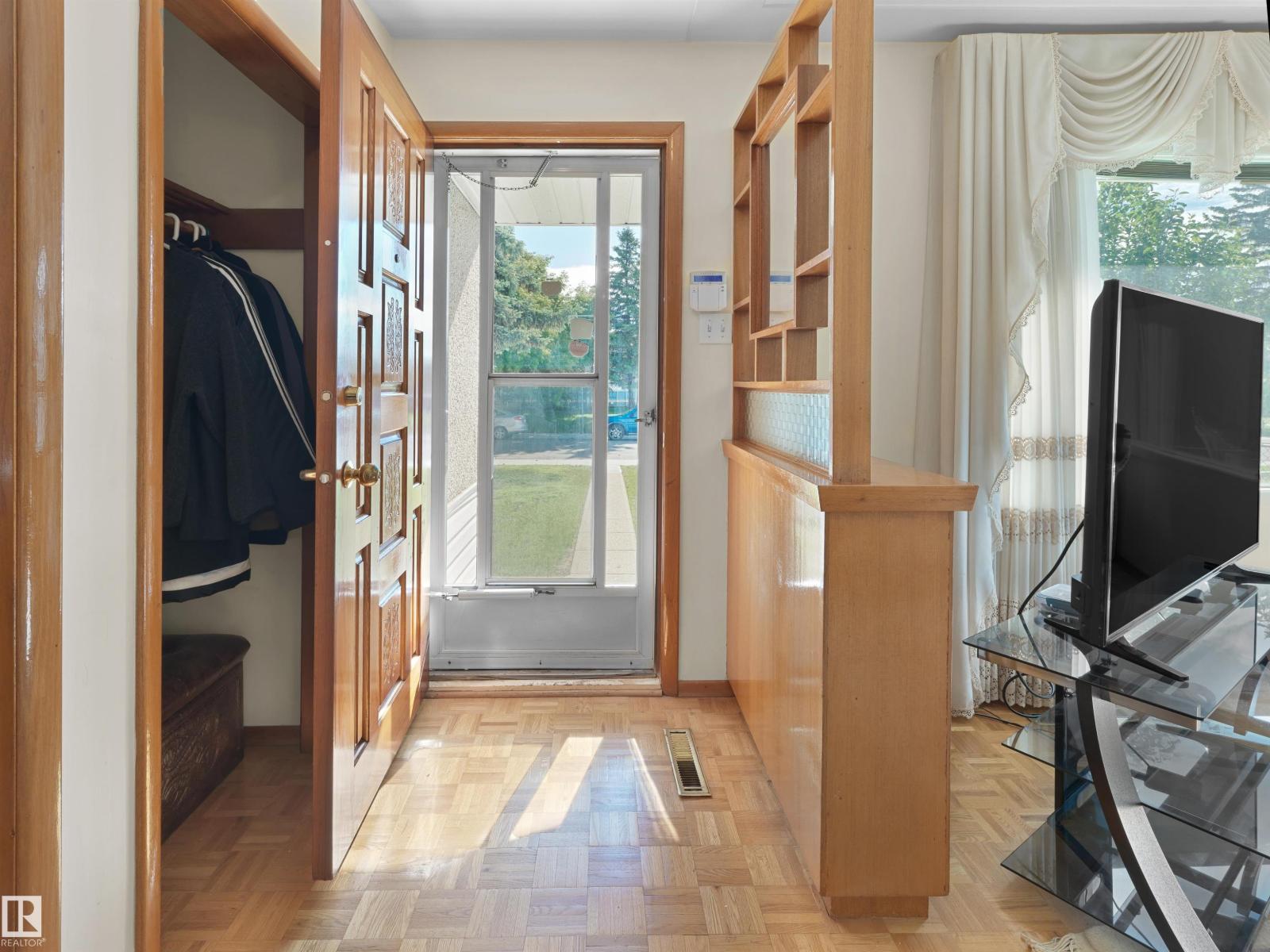 12738 88 ST NW - photo 4