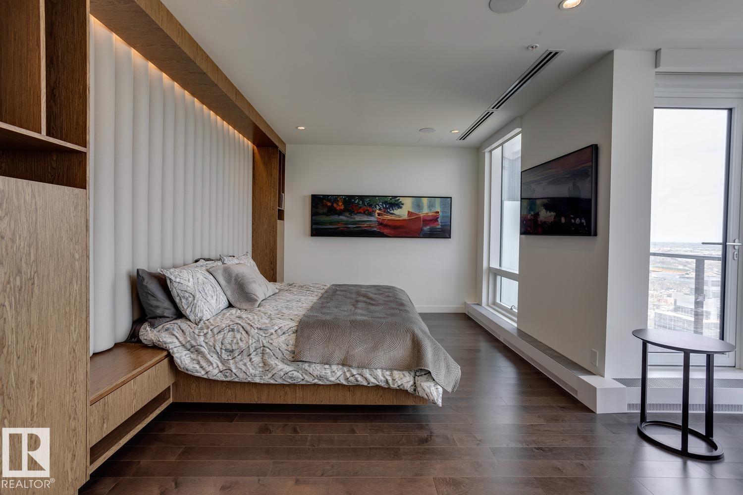 #4602 10360 102 ST NW - 16