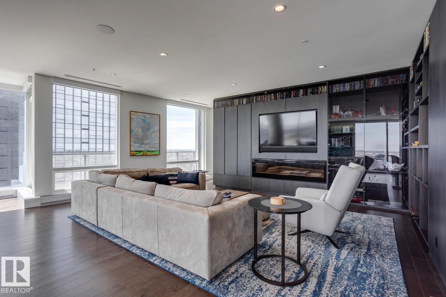 #4602 10360 102 ST NW - 46