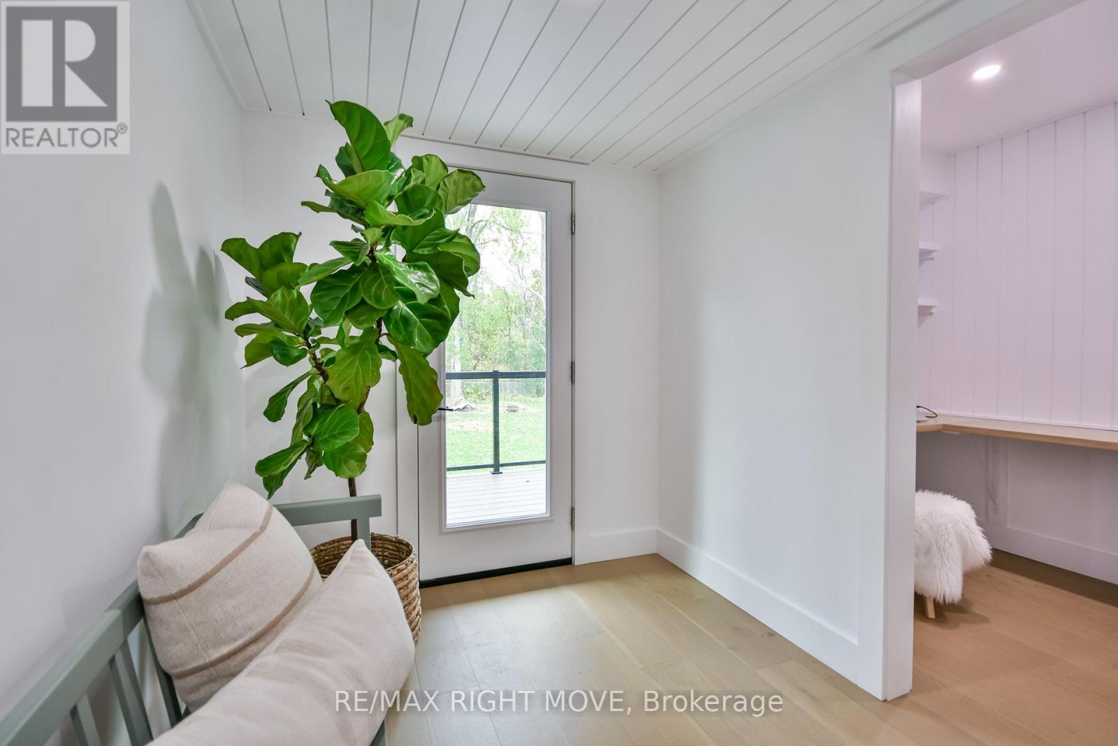 407 BAY STREET - Image 23