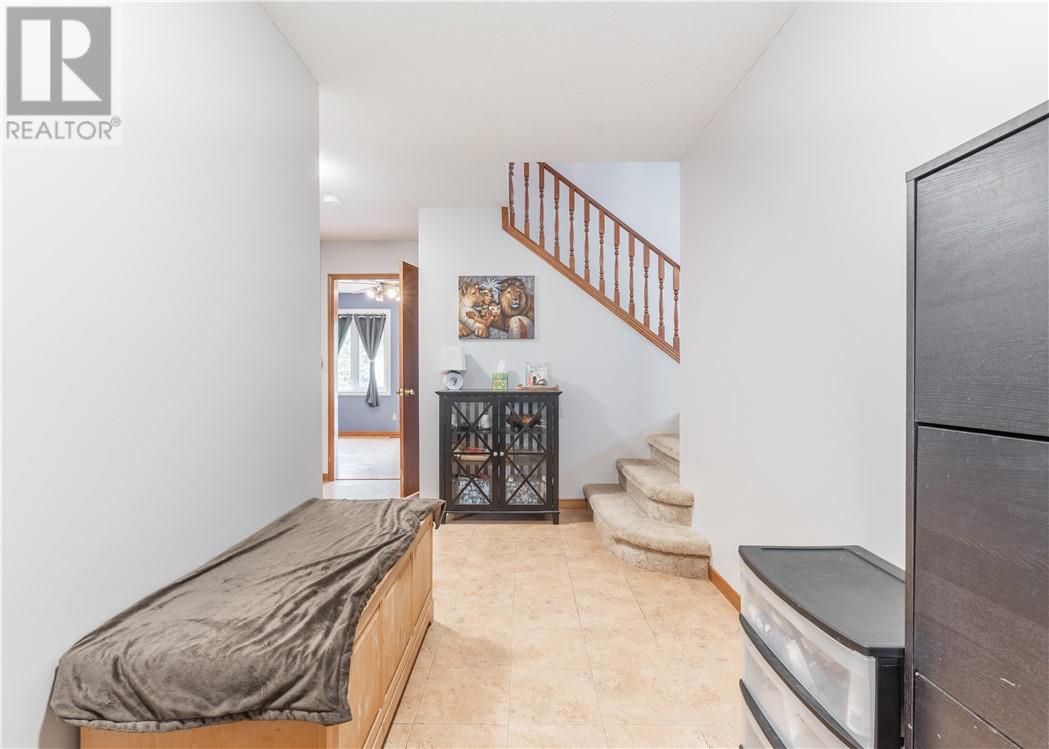 3877 Macmillan Drive - 10