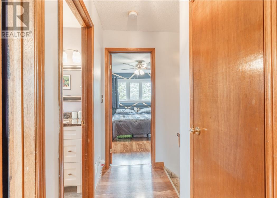 3877 Macmillan Drive - 18