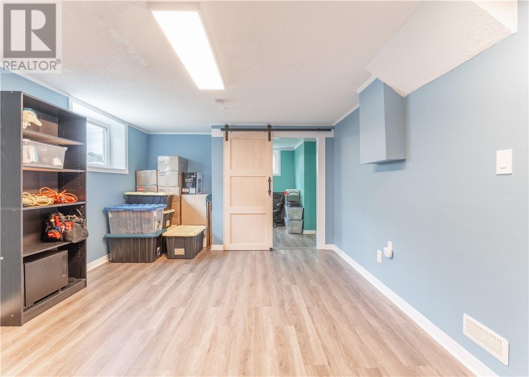 3877 Macmillan Drive - 24