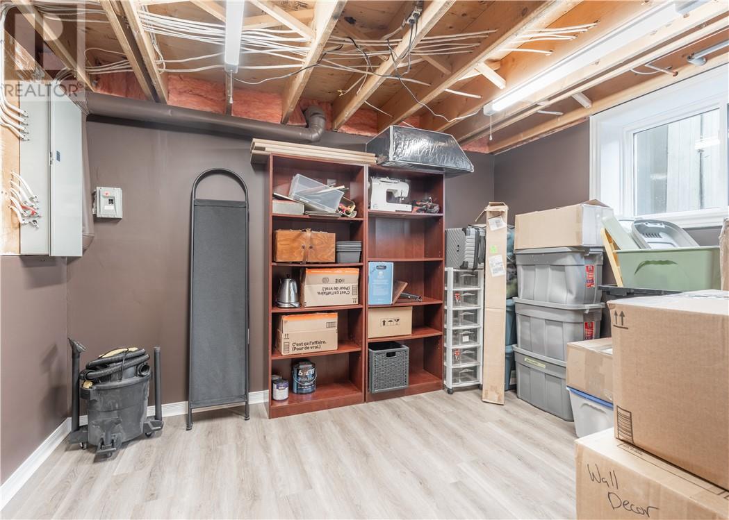 3877 Macmillan Drive - 26