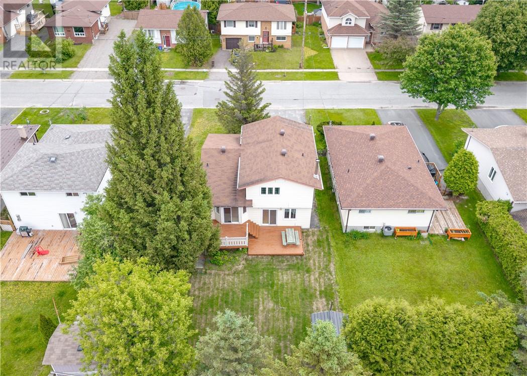 3877 Macmillan Drive - 28