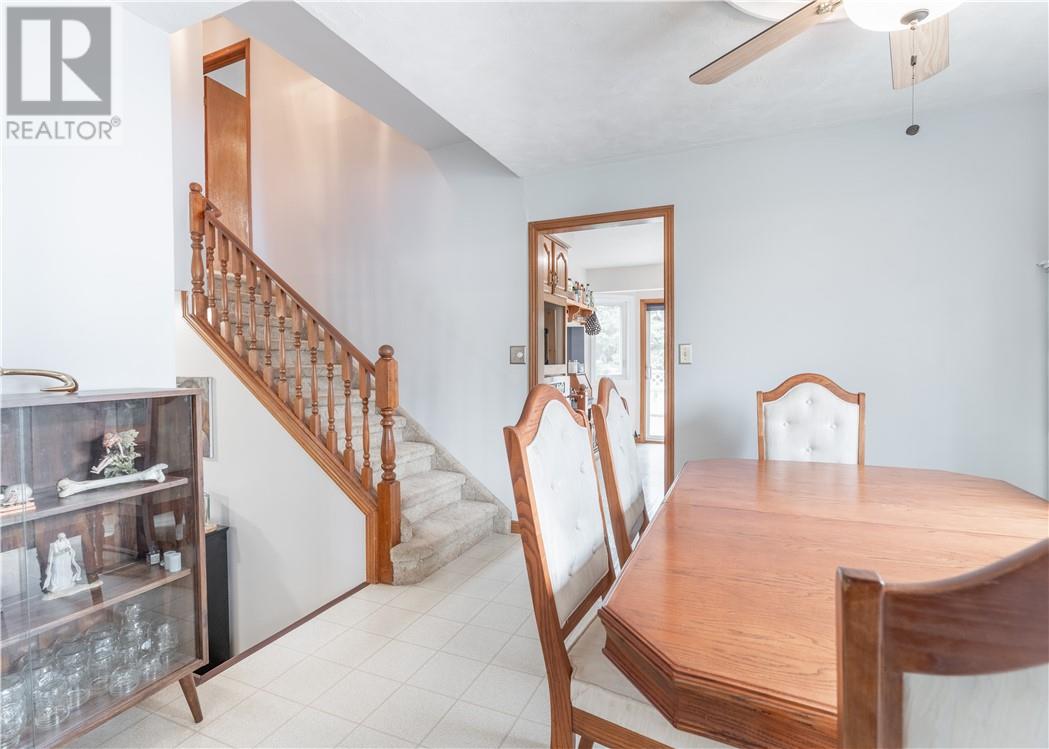 3877 Macmillan Drive - 9