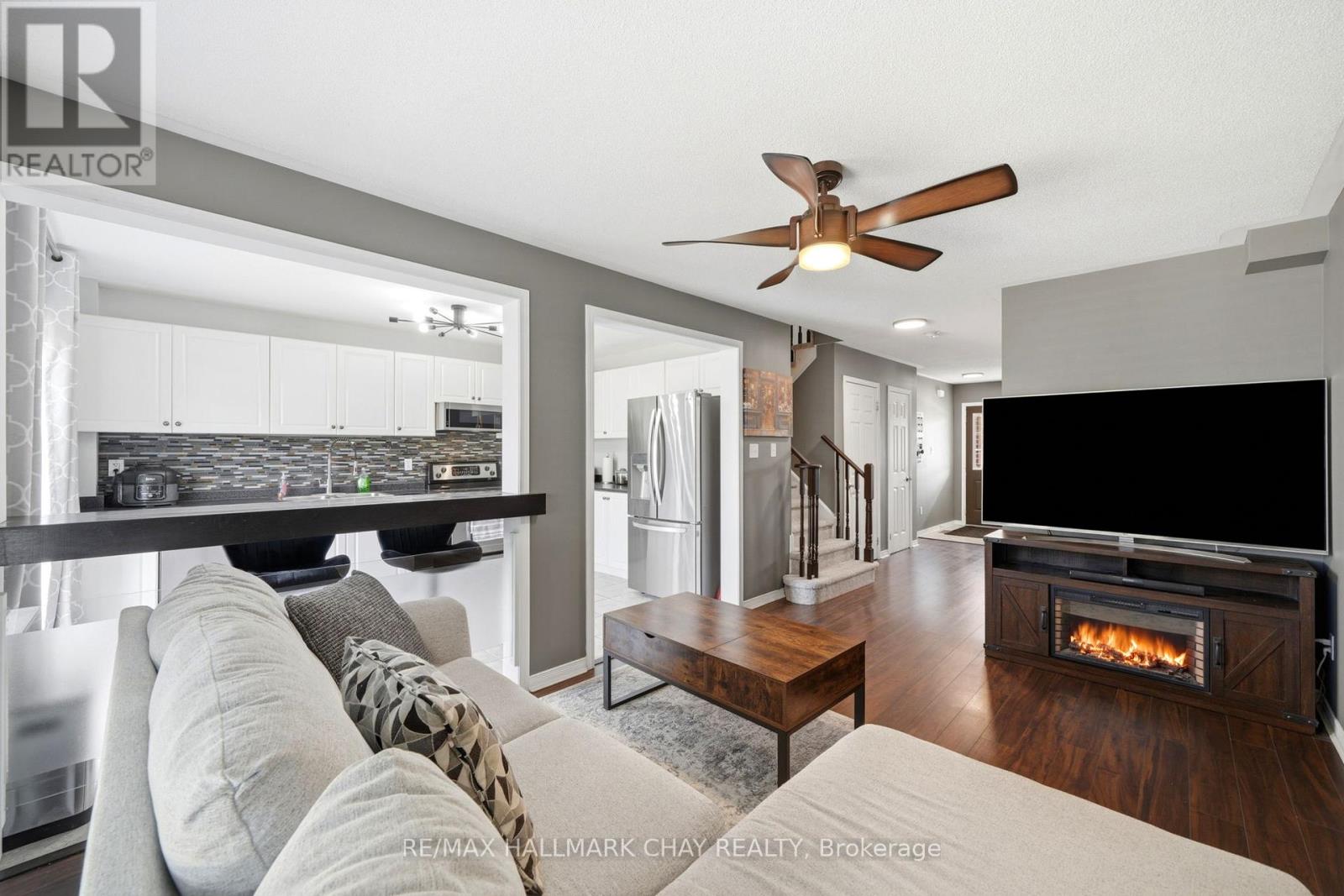 160 STONEMOUNT CRESCENT - 11