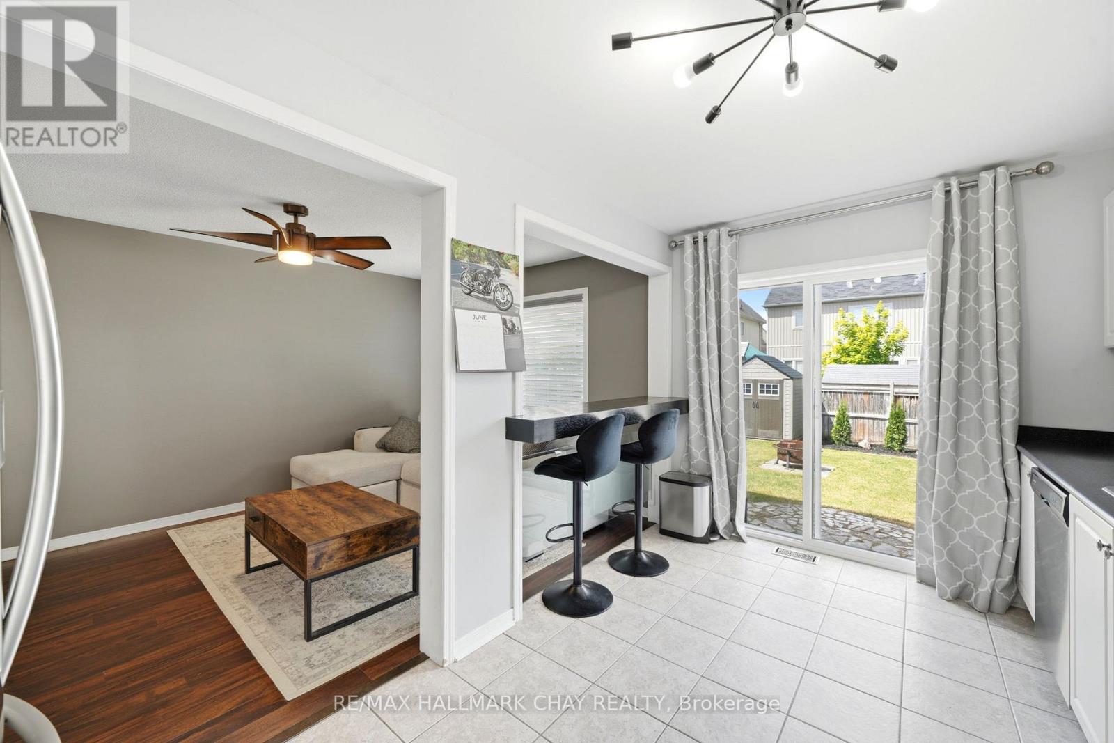 160 STONEMOUNT CRESCENT - 14