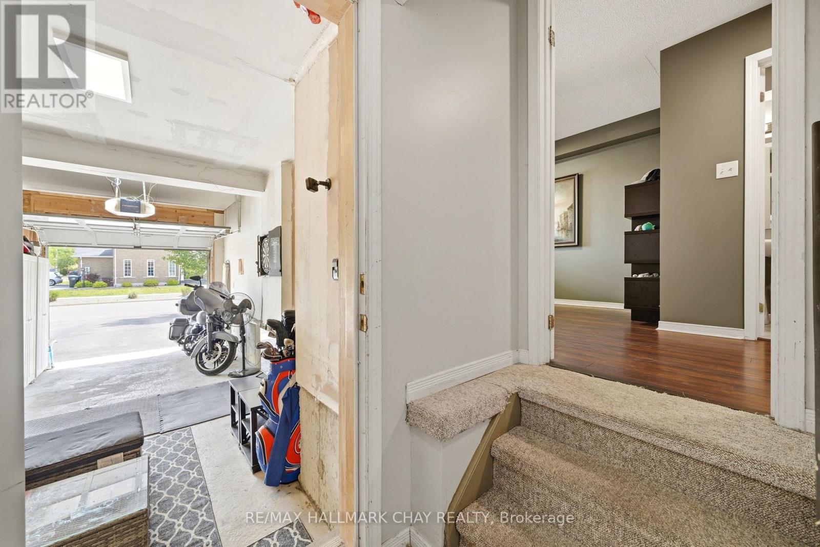 160 STONEMOUNT CRESCENT - 21