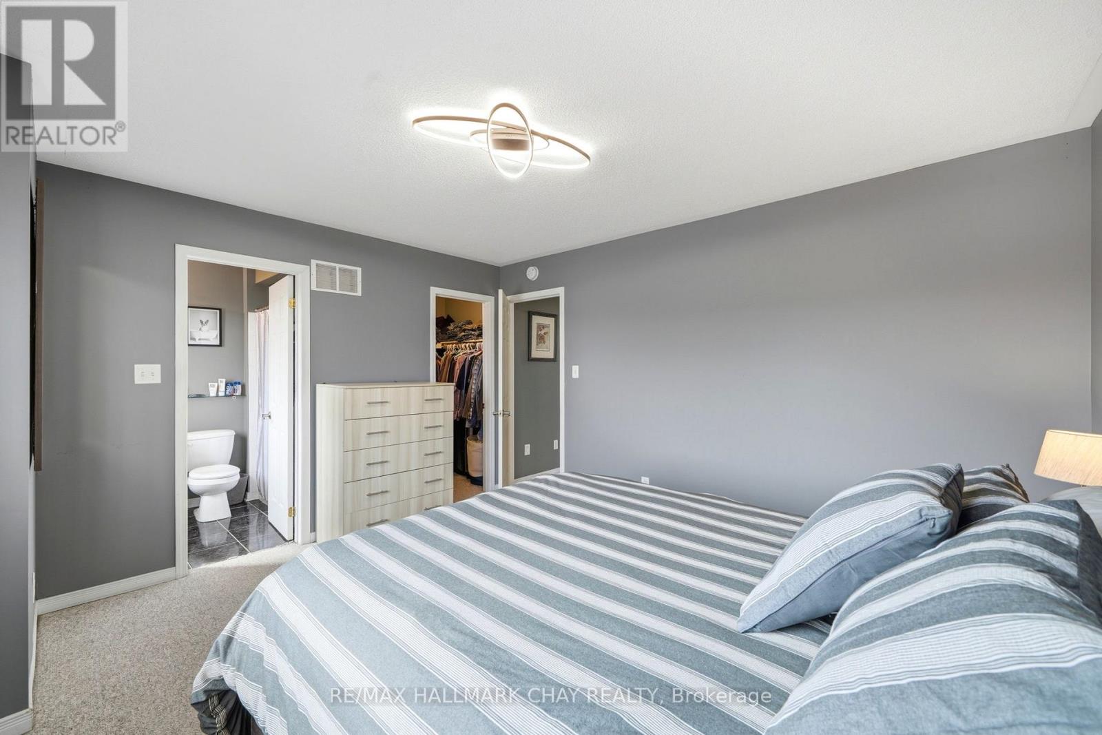 160 STONEMOUNT CRESCENT - 24