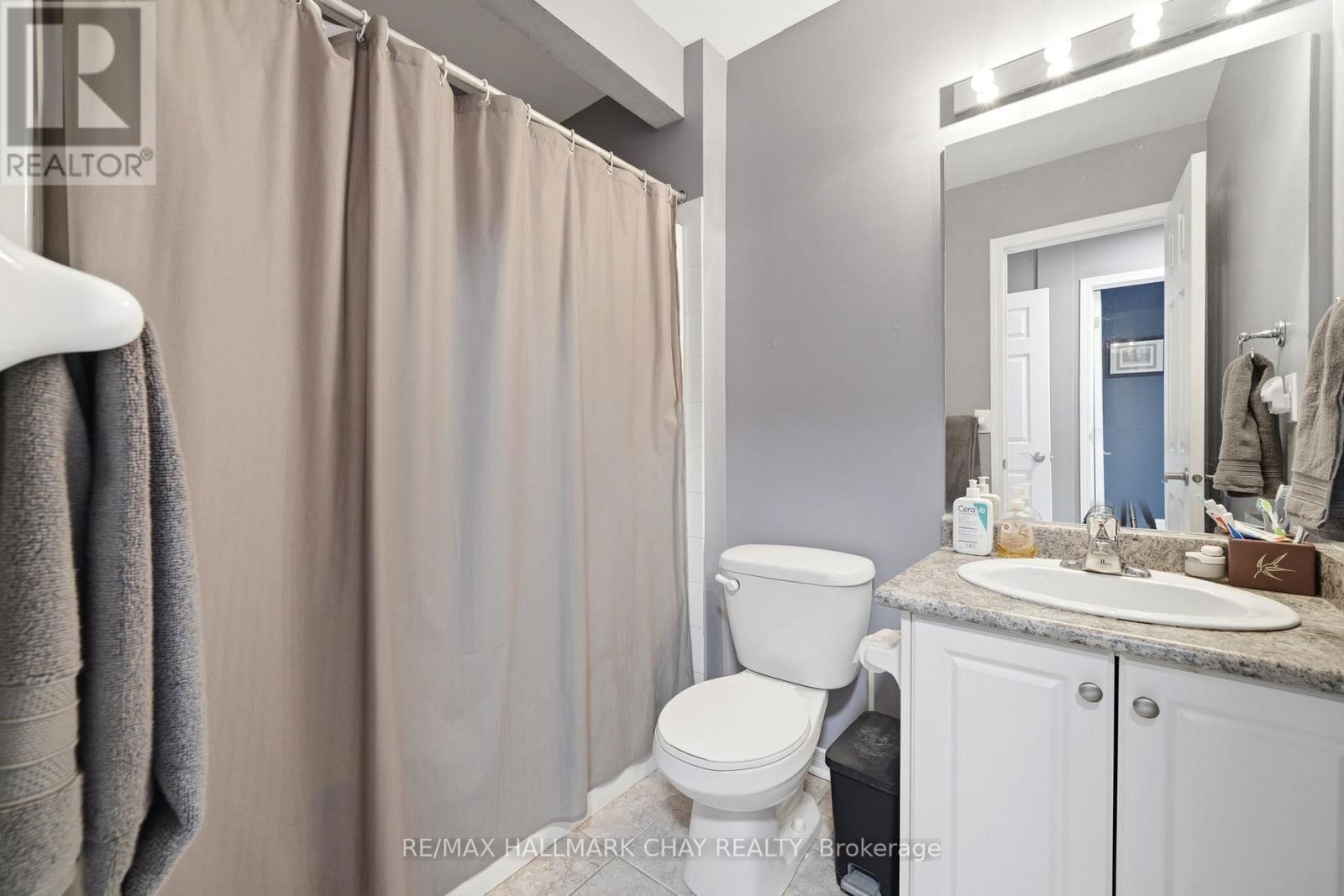 160 STONEMOUNT CRESCENT - 31
