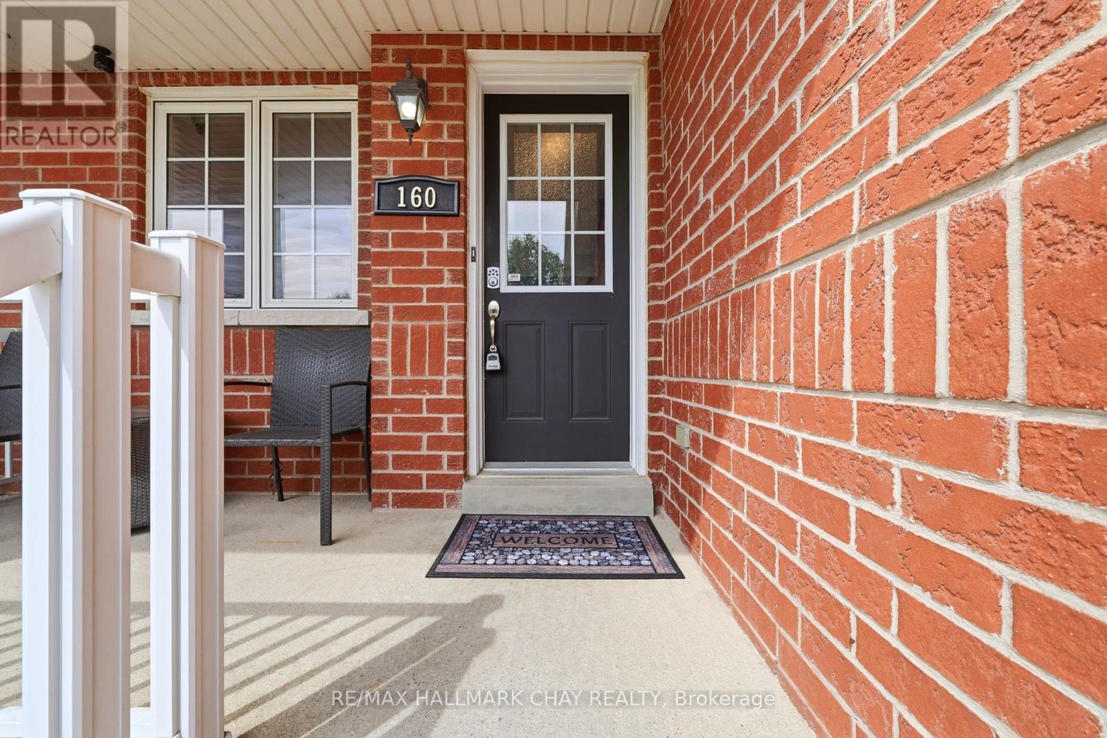 160 STONEMOUNT CRESCENT - 4