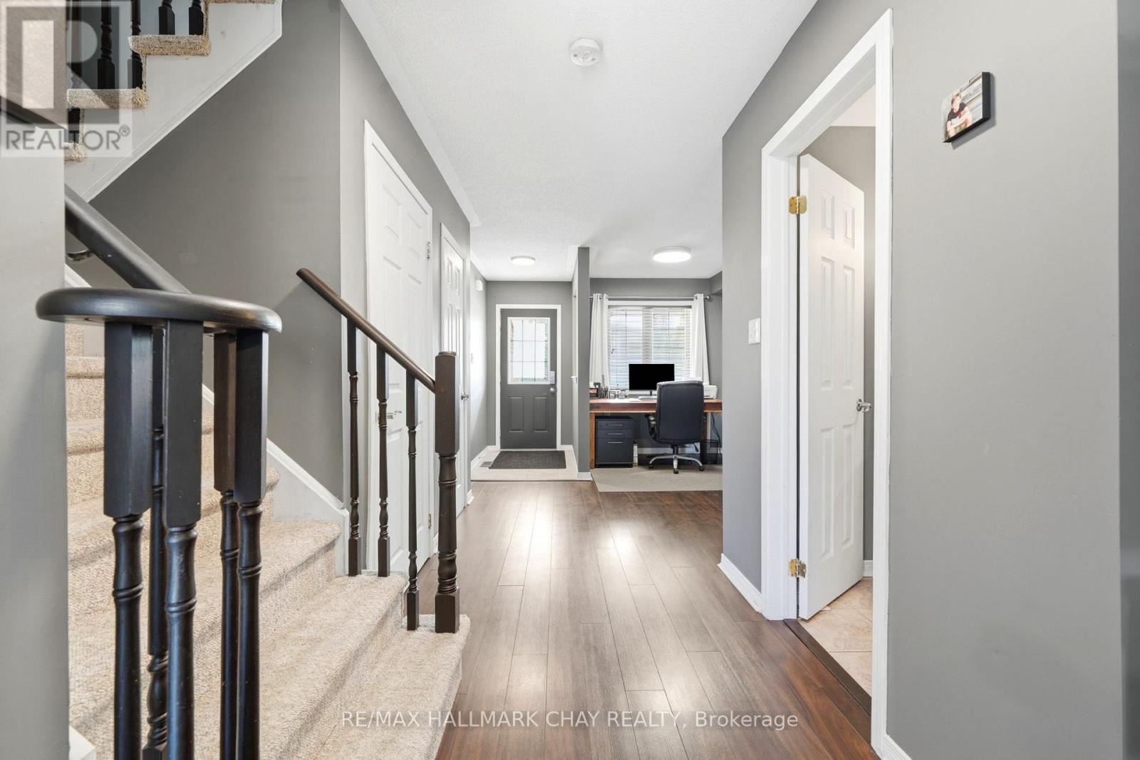 160 STONEMOUNT CRESCENT - 8