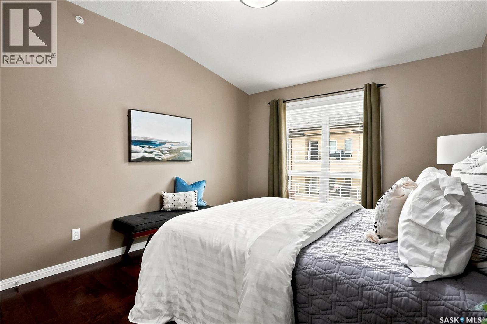 305 914 Heritage VIEW — photo 20