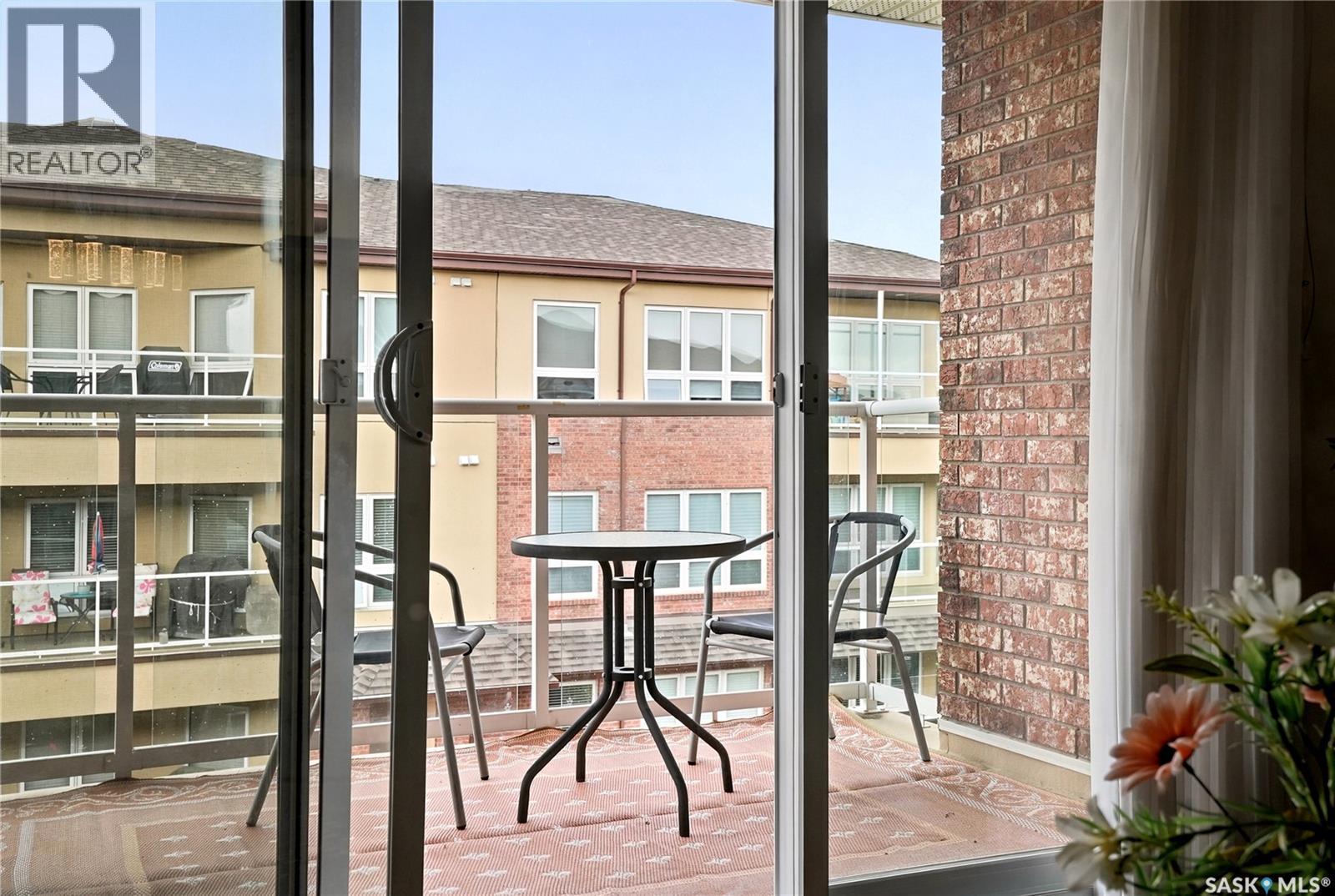 305 914 Heritage VIEW — photo 29
