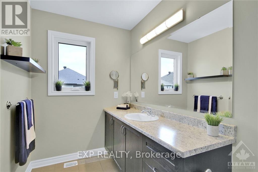 4 Bed, 4 Bath House for Rent in Ottawa – 916 KILBIRNIE DRIVE, Ottawa – MLS# X13477142 - Image 11