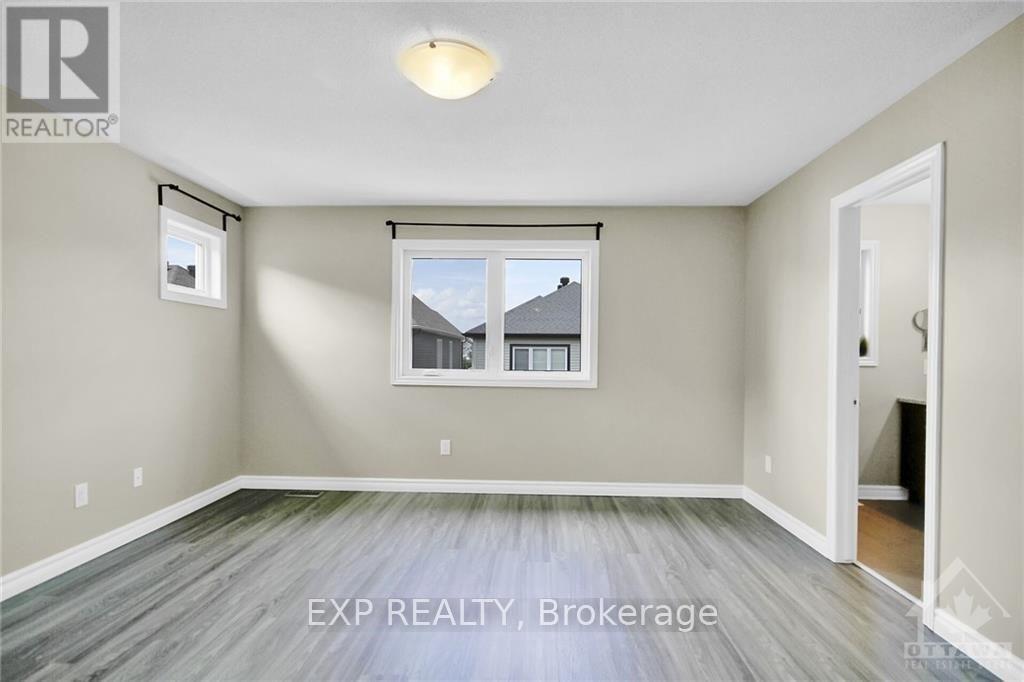 4 Bed, 4 Bath House for Rent in Ottawa – 916 KILBIRNIE DRIVE, Ottawa – MLS# X13477142 - Image 10